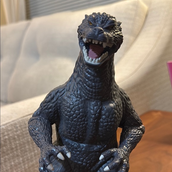 Godzilla Action Figure - Picture 2 of 6
